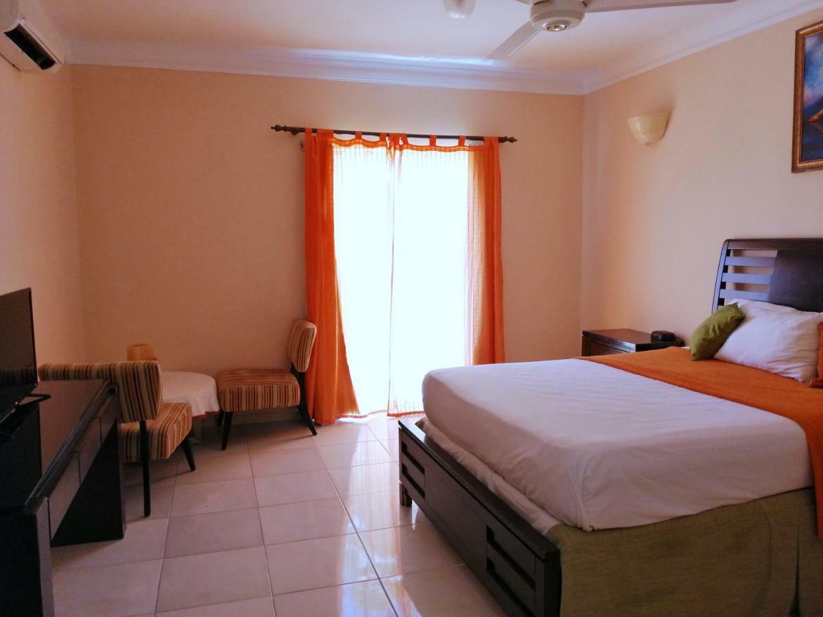 Hotel Dominicana Plus Μπάβαρο Εξωτερικό φωτογραφία
